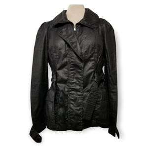 Converse Black Trench